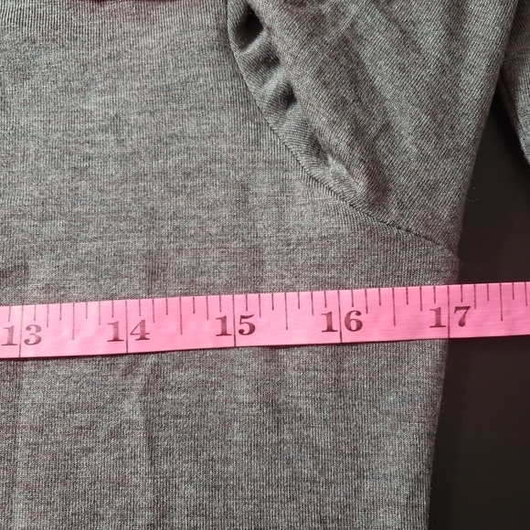 H by Halston Essentials Gray Knit Tunic Sz XS - Picture 7 of 8